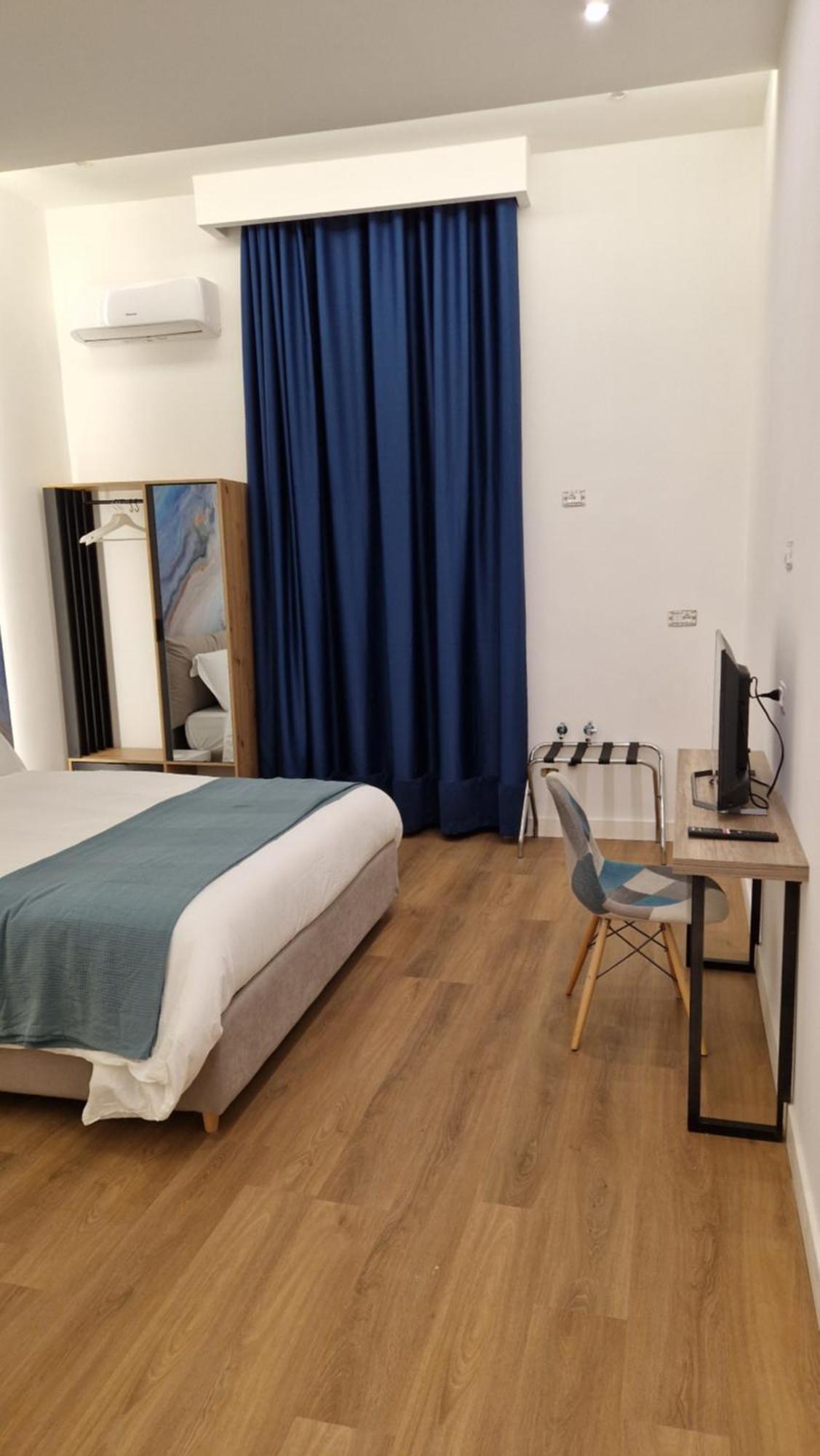 Center Bed & Breakfast 2*