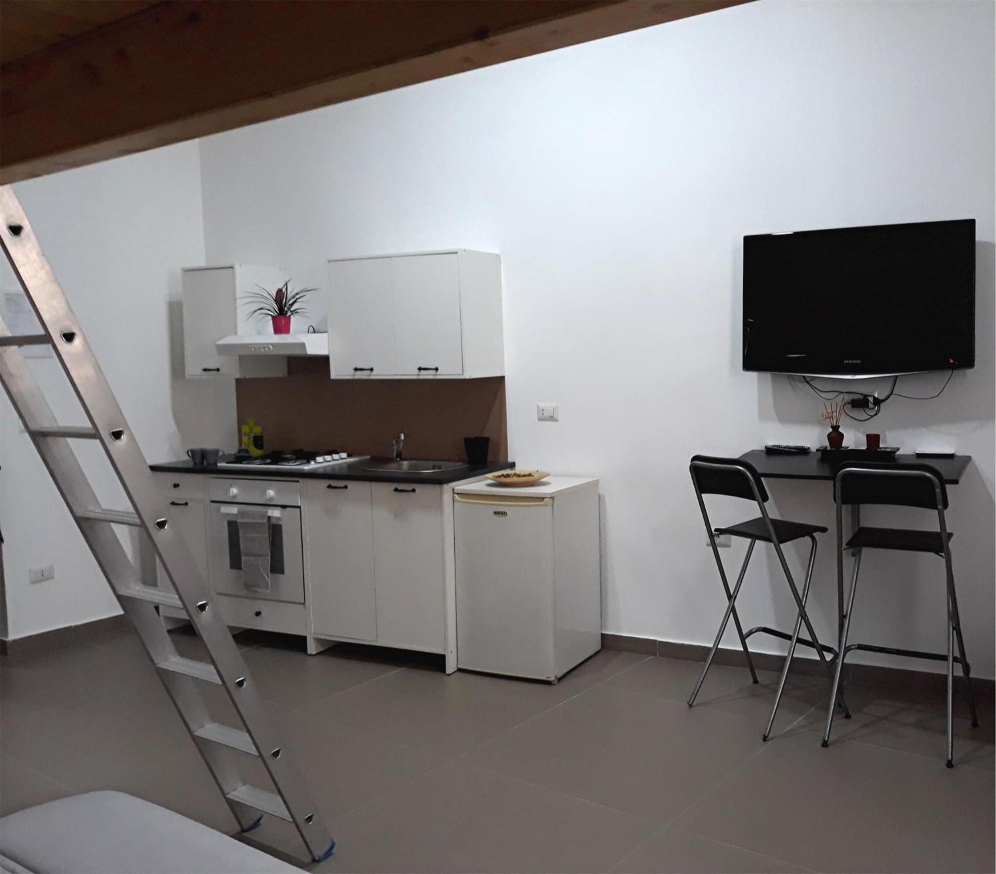 Center 2* Naples